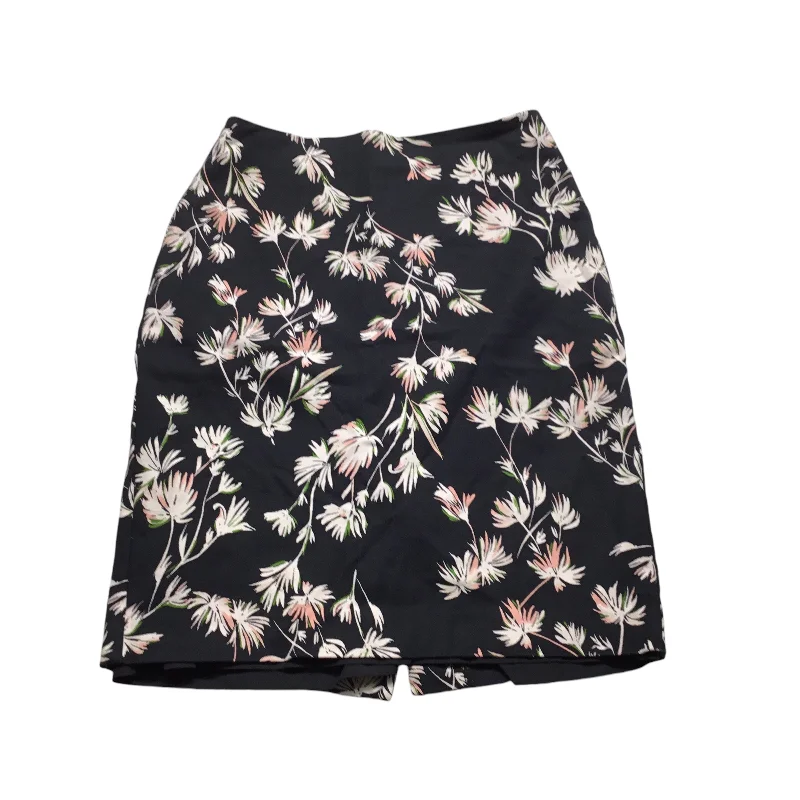 Skirt Mini & Short By Ann Taylor In Black & Pink, Size: 0 Floral A-line Skirt