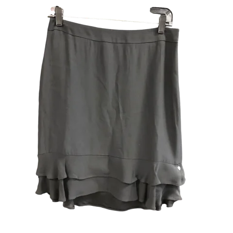 Skirt Mini & Short By Ann Taylor In Black, Size: 6 Mini Skirt Look