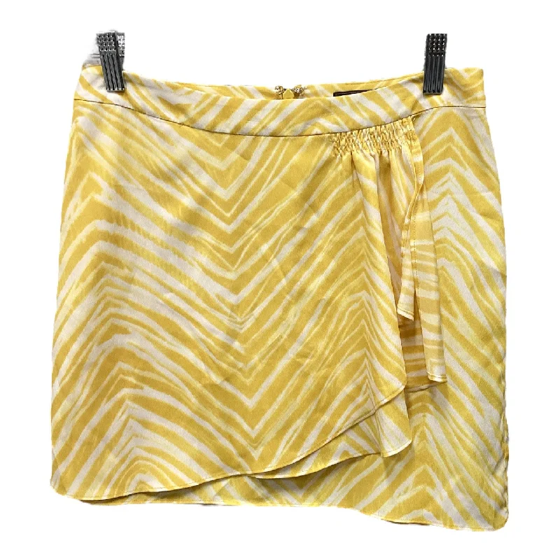 Skirt Mini & Short By Bcbgmaxazria In Yellow, Size: 0 Mini Skirt Fashion