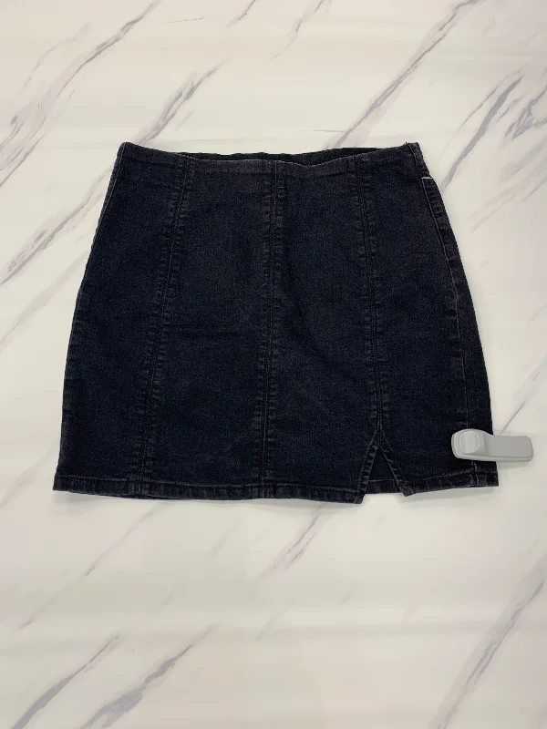 Skirt Mini & Short By Free People In Black, Size: S Skirt with Buttons